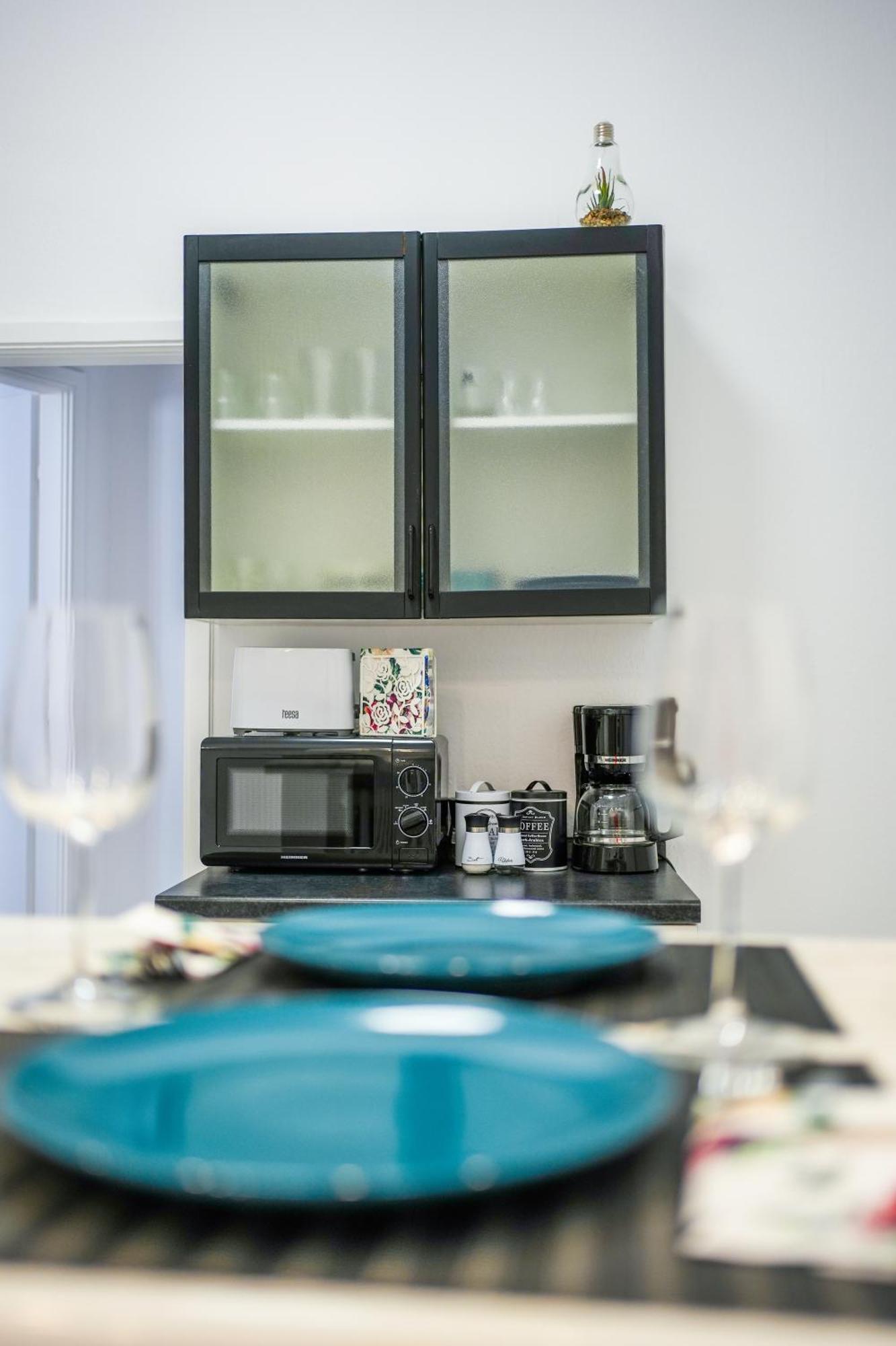 Ultracentral Golden Gatehouse 3 Bdrm บูคาเรสต์ ภายนอก รูปภาพ