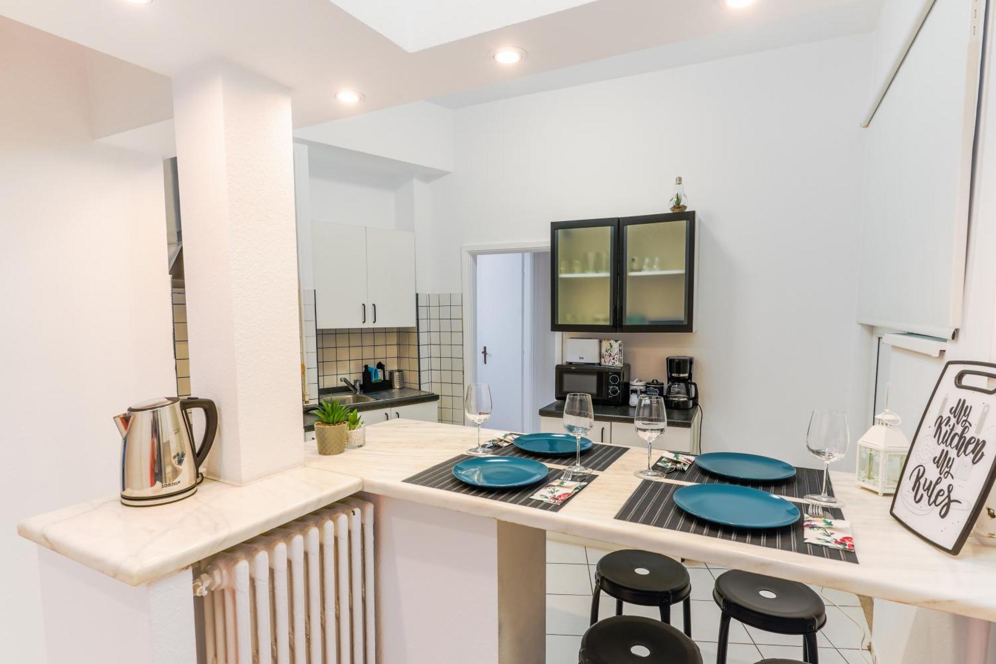 Ultracentral Golden Gatehouse 3 Bdrm บูคาเรสต์ ภายนอก รูปภาพ