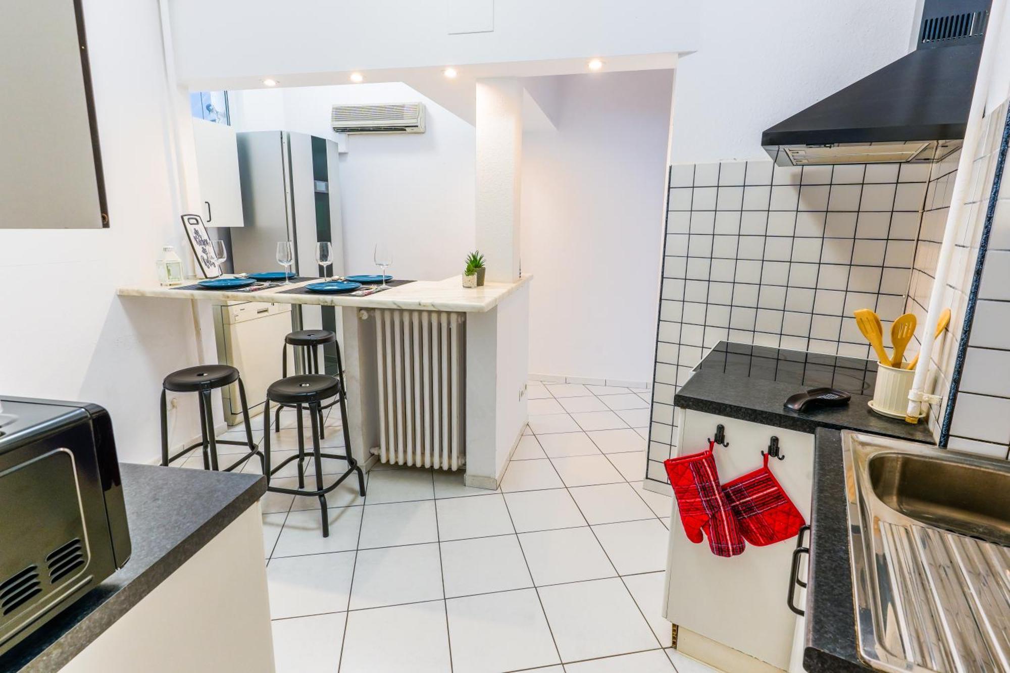 Ultracentral Golden Gatehouse 3 Bdrm บูคาเรสต์ ภายนอก รูปภาพ