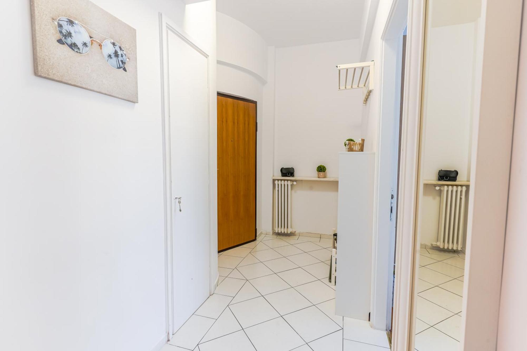 Ultracentral Golden Gatehouse 3 Bdrm บูคาเรสต์ ภายนอก รูปภาพ